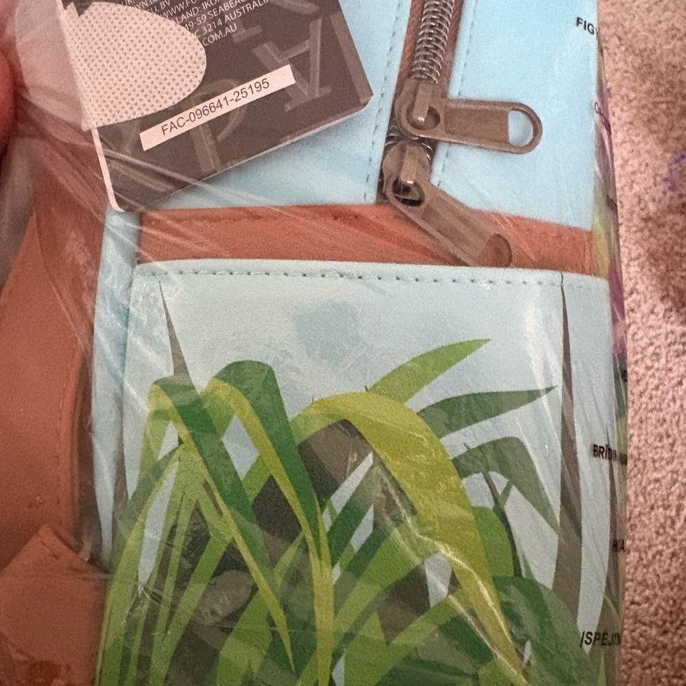 Loungefly bugs life Backpack - Picture 4 of 5